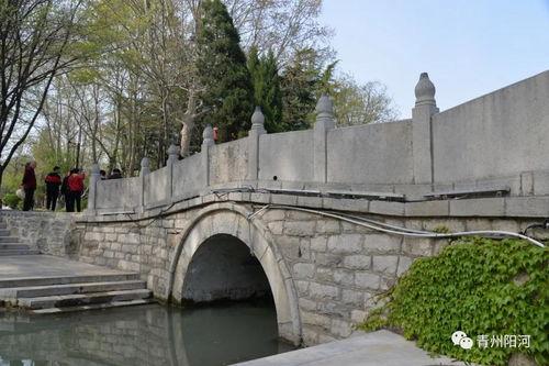 吃瓜三孔桥,历史与美食的交汇之地